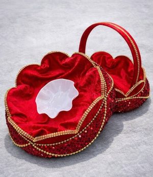 Табла и Кошница за Къна Различни Цветове