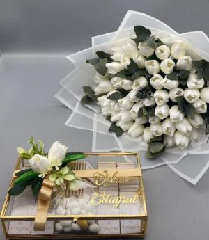 Цвете И Шоколади За Искане На Ръка – Букет От Бели Лалета И Кутия С Шоколади