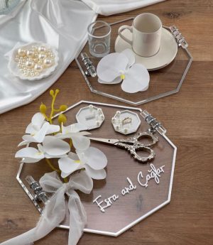 Луксозен Комплект Табла За Пръстени И Младоженец